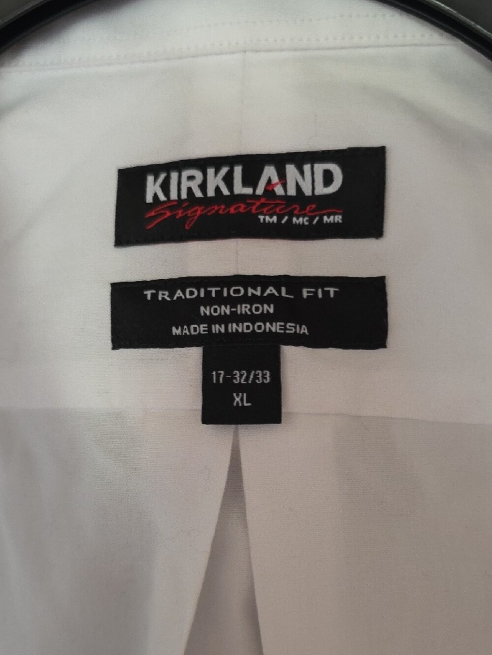 Kirkland Signature White Men's Long-Sleeve Dress Shirt - Picture 2 of 4